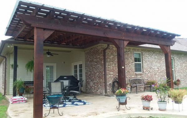 Attached Pergola to House 01